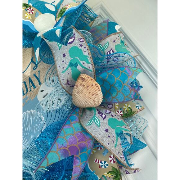 Seas the Day Beach Wreath – Coastal Summer Wreath with Seashells & Starfish - Picture 4 of 9